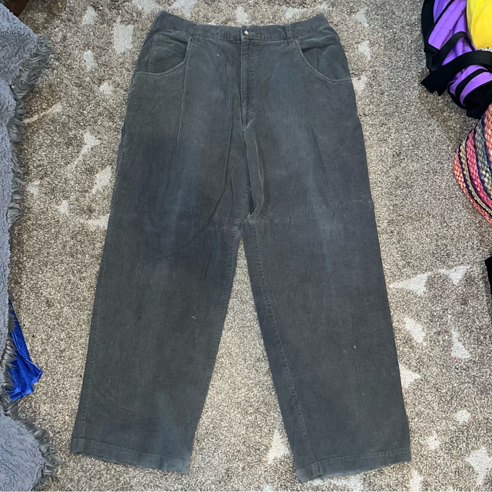 Stylish Gray Corduroy Pants with Classic Fit